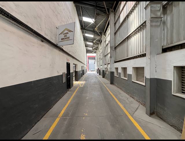 176M² WAREHOUSE TO LET IN SEBENZA